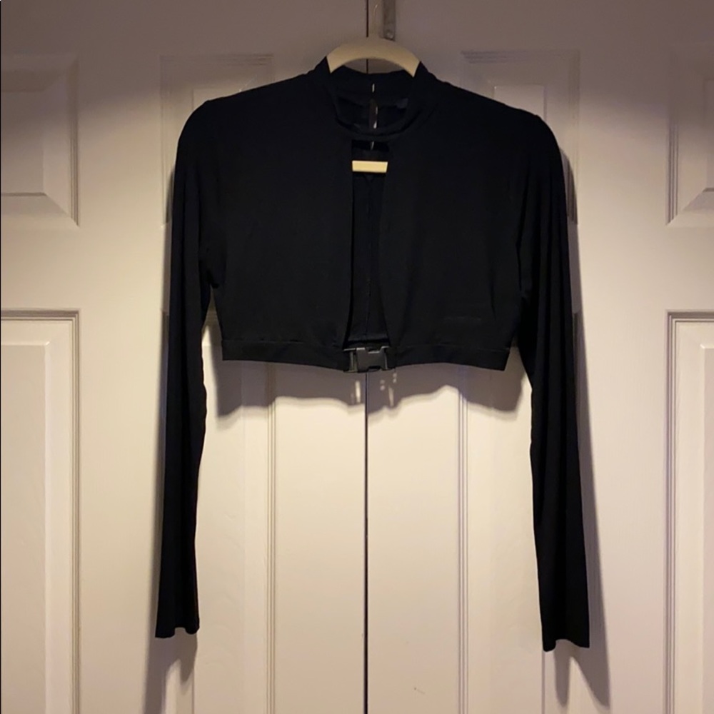 Black buckle crop top
